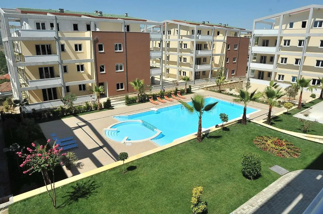 Luxury Gated Comunity Apartament Daire Tiran